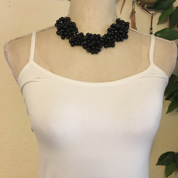Vintage blackberry beaded cluster necklace - Picture 3 of 10